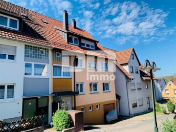 Traumhaft schöne EG Wohnung mit eigenem Gartenbereich in hervorragender Lage, 70378 Stuttgart, Erdgeschosswohnung